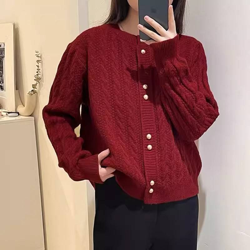 Cappotto maglione versatile morbido e confortevole con collo tondo e fibbia perla