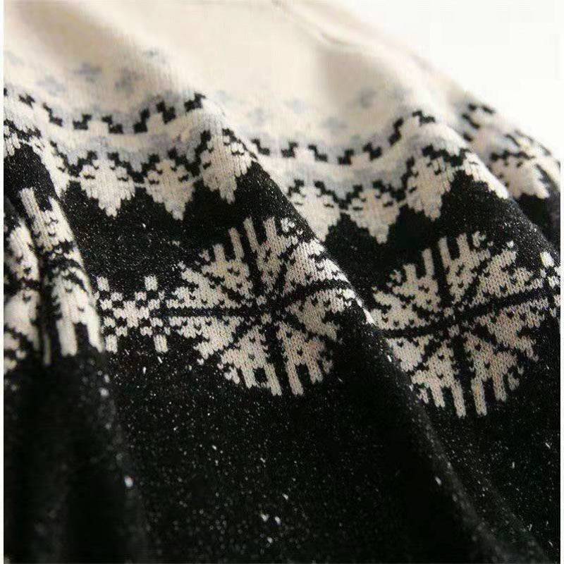 Autumn And Winter Spring New Half Turtleneck Knitted Snowflake Retro Loose Sweater - YLORESHOP