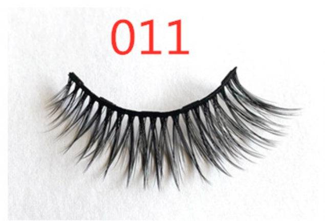 A Pair Of False Eyelashes With Magnets In Fashion - YLORESHOP