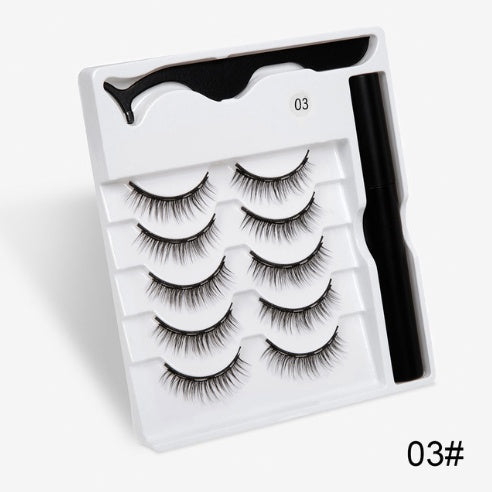 A Pair Of False Eyelashes With Magnets In Fashion - YLORESHOP