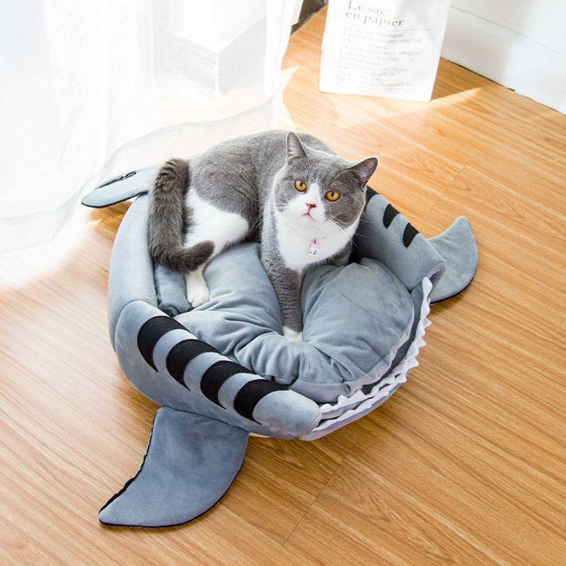 Creative Dual-Purpose Shark Pet Bed Small Dogs And Cats Warm Pet Bed - YLORESHOP