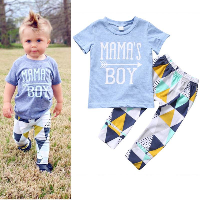 Abbigliamento per bambini Completo da ragazzo T-shirt a maniche corte Blu Lettera Freccia Pantaloni geometrici Completo da bambino a due pezzi