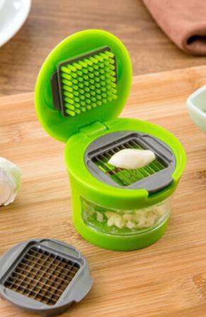 Multifunction Hand Garlic Juicer Garlic Crusher Grinder Slicer Cutter Chopper Vegetable Tools Kitchen Gadgets - YLORESHOP