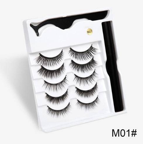 A Pair Of False Eyelashes With Magnets In Fashion - YLORESHOP