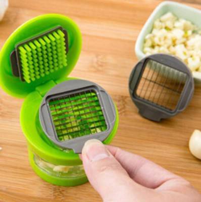 Multifunction Hand Garlic Juicer Garlic Crusher Grinder Slicer Cutter Chopper Vegetable Tools Kitchen Gadgets - YLORESHOP