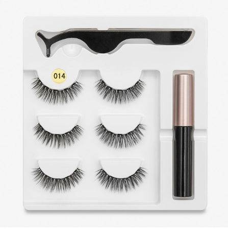 A Pair Of False Eyelashes With Magnets In Fashion - YLORESHOP