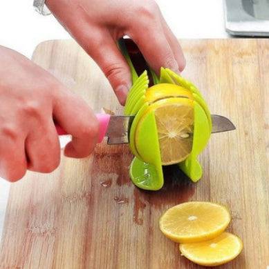 Fruit & Veggie Cutting Holder - YLORESHOP