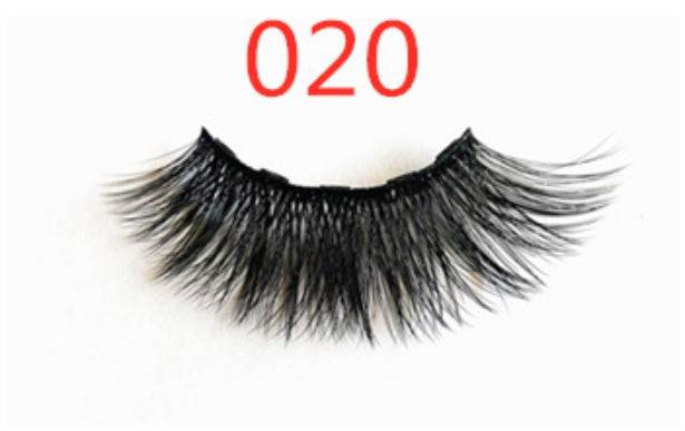 A Pair Of False Eyelashes With Magnets In Fashion - YLORESHOP