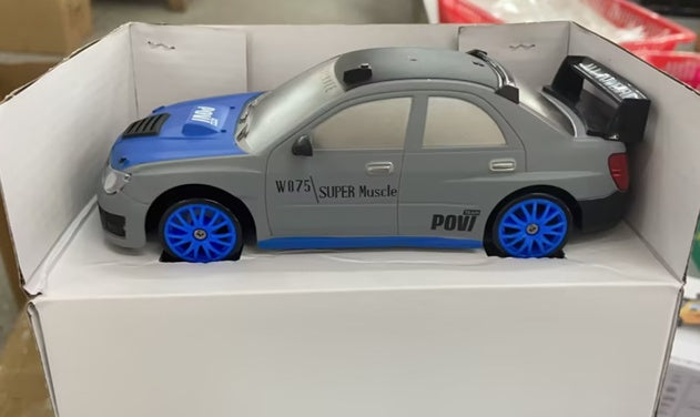 2.4G Drift Rc Auto 4WD RC Drift Auto Giocattolo di Controllo Remoto GTR Modello AE86 Veicolo Auto RC Auto da Corsa Giocattolo per I Bambini Regali Di Natale