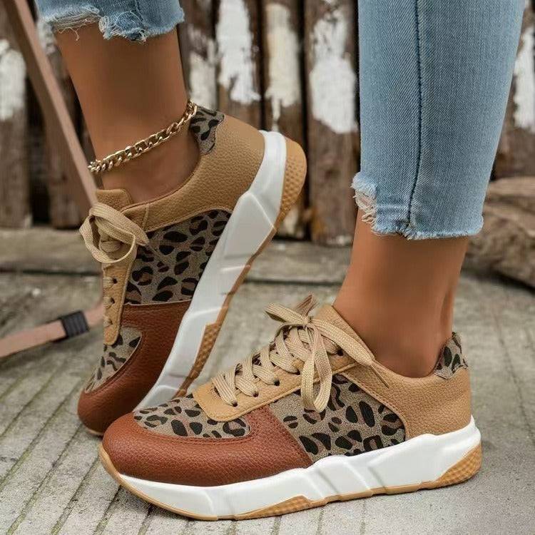 Sneaker casual da donna con lacci mimetici con fondo spesso