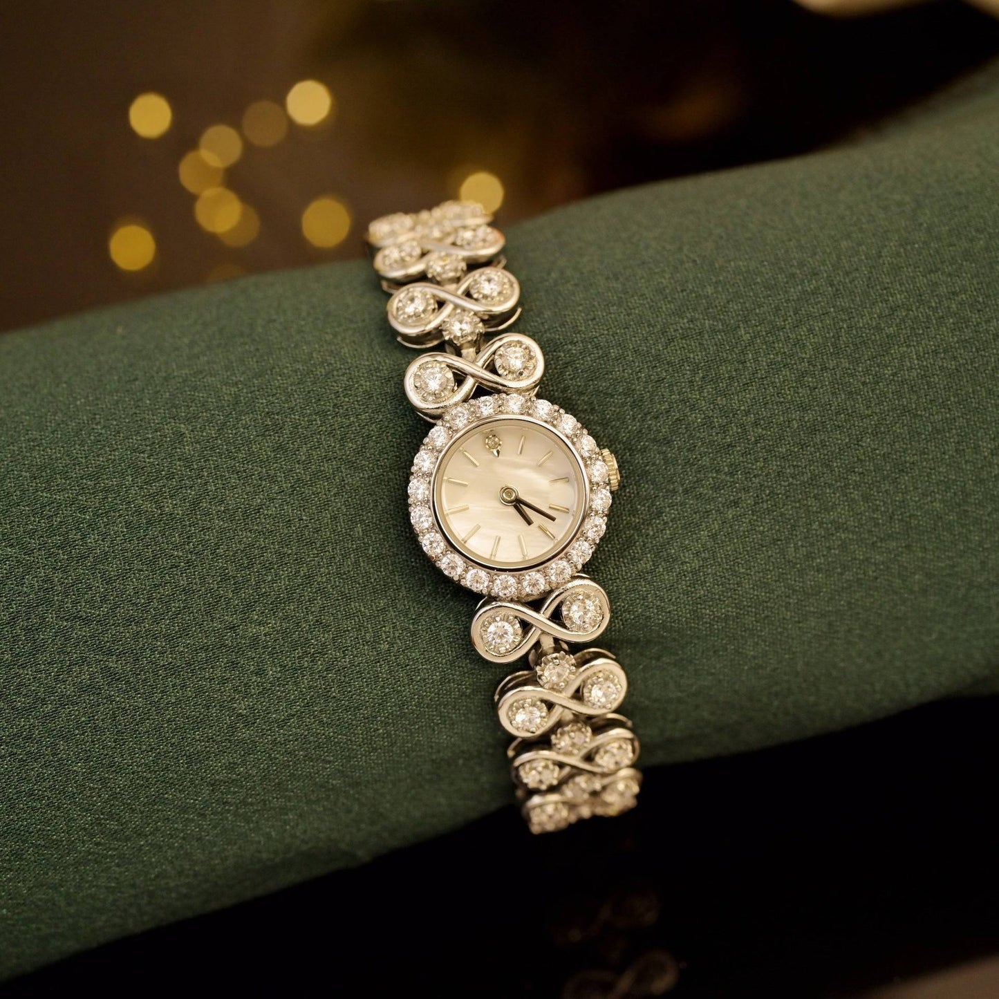 Jewelry Antique Luxury Diamond Quartz Women's Watch - YLORESHOP