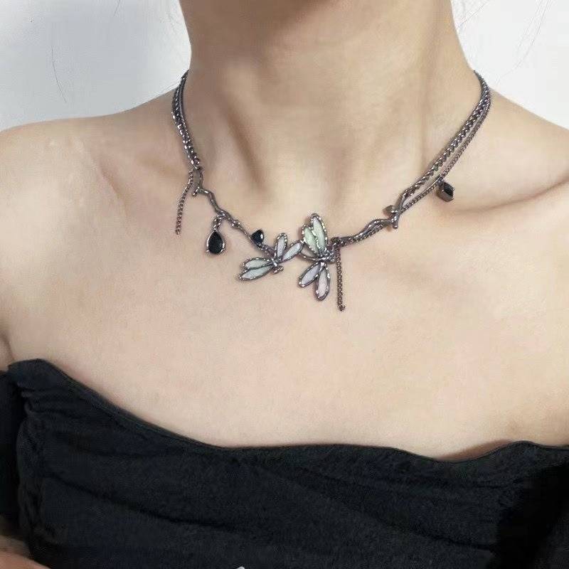 Colorful Dragonfly Dark Black Clavicle Chain High-grade Necklace For Women - YLORESHOP