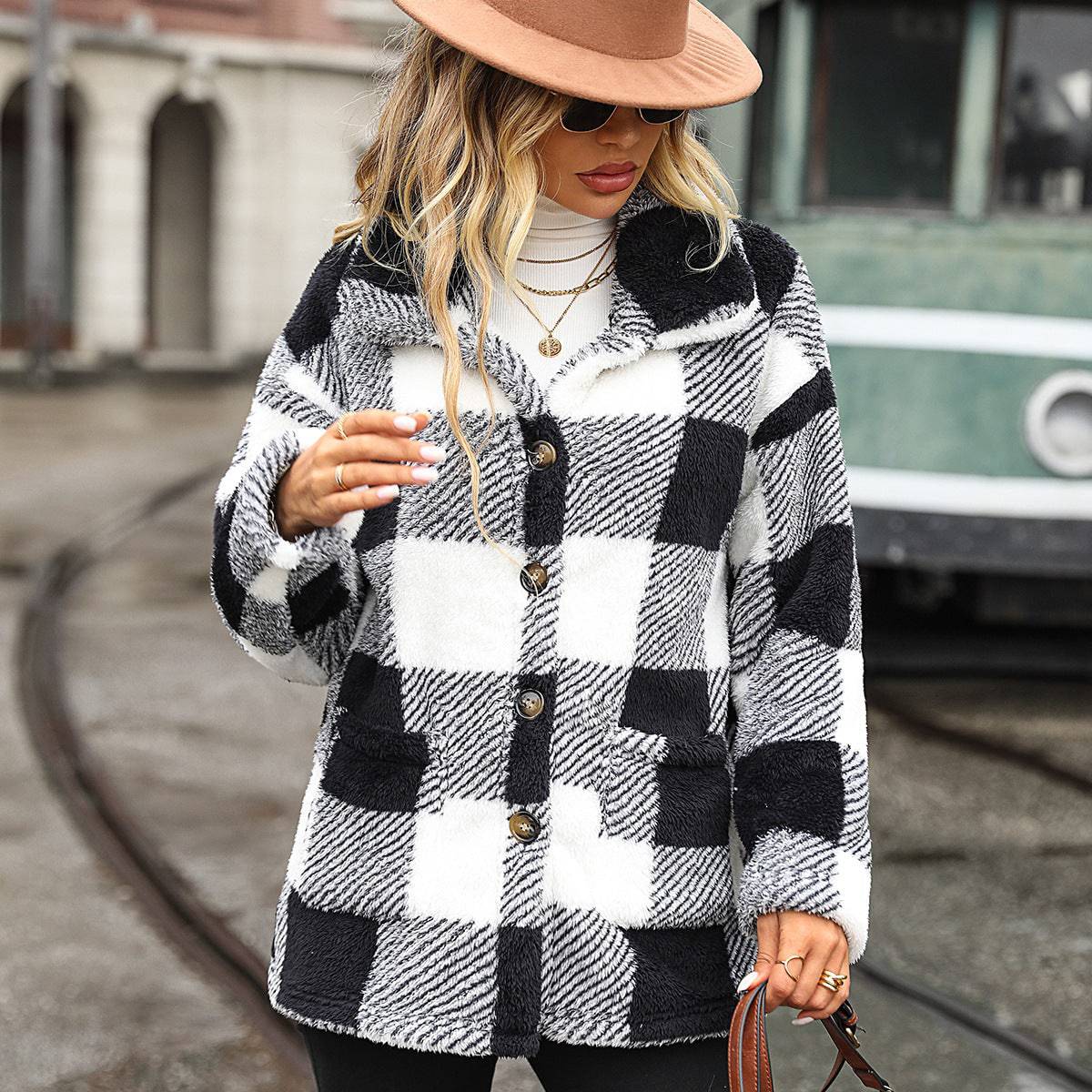 Plaid di media lunghezza a maniche lunghe con risvolto da donna autunno e inverno alla moda europea e americana