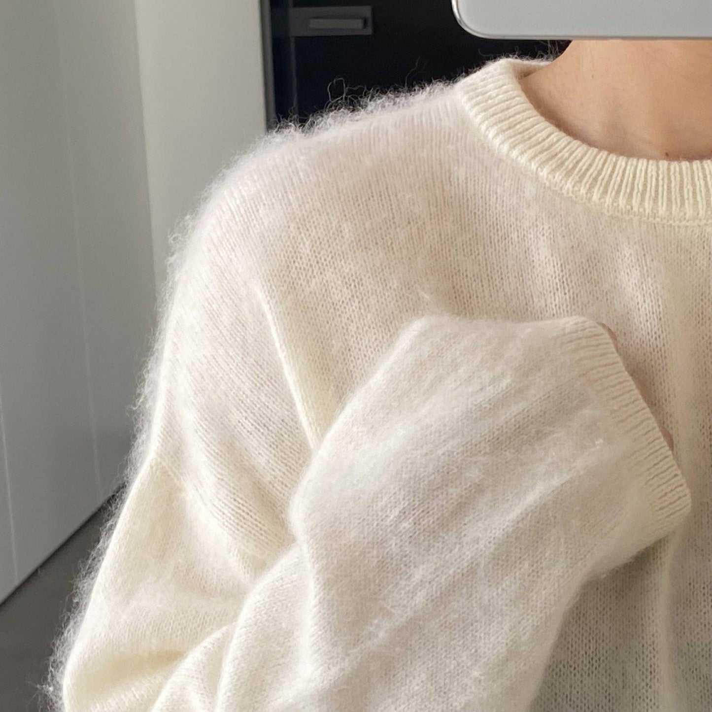 Women's Round Neck Wool Brushed Sweater - YLORESHOP