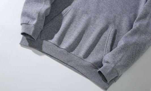 Felpa con cappuccio e pullover tinta unita alla moda