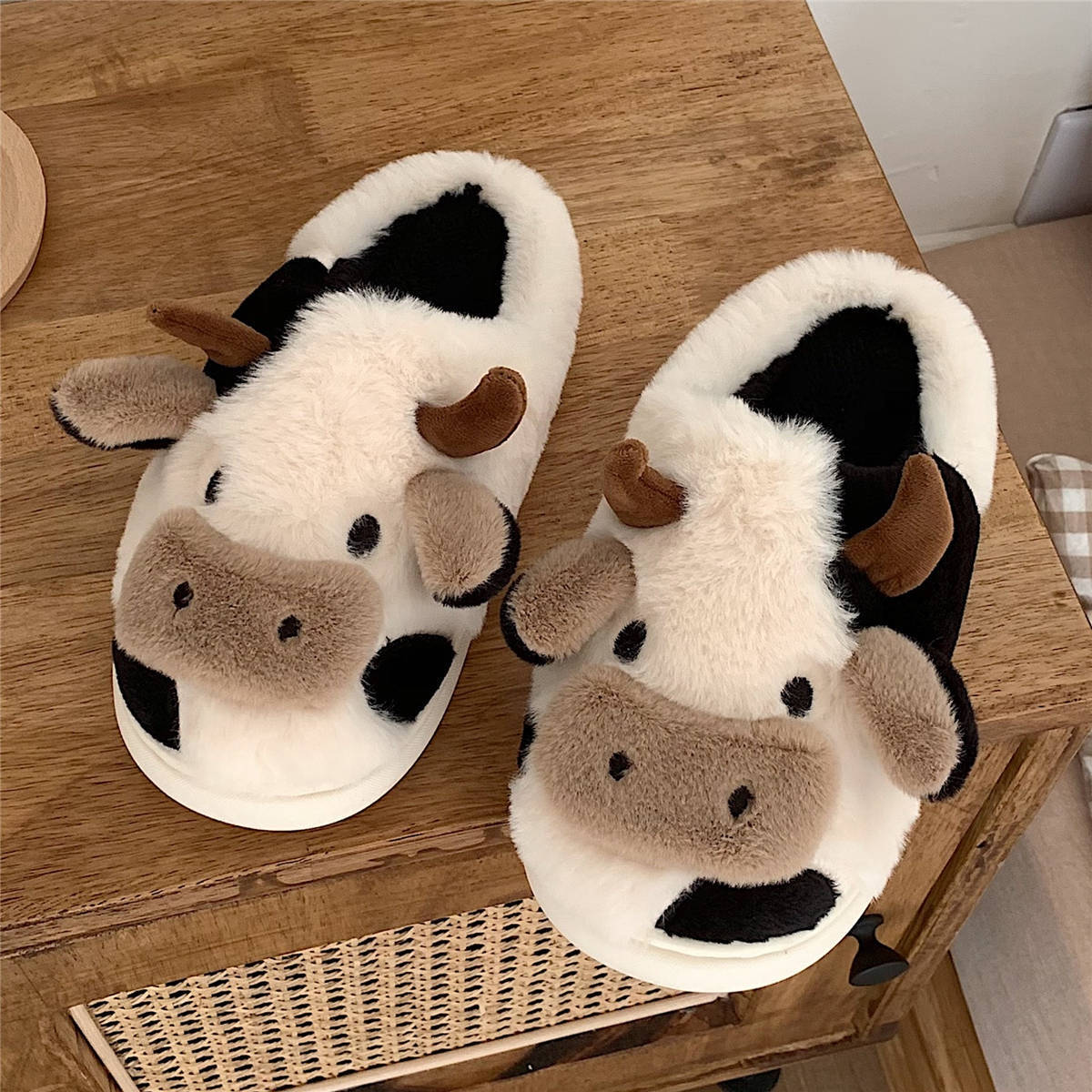 Cute Cow Animal Slipper For Women Girls Fashion Kawaii Soft Fluffy Winter Warm Slippers Woman Cartoon Milk Cow House Slippers Funny Shoes - YLORESHOP