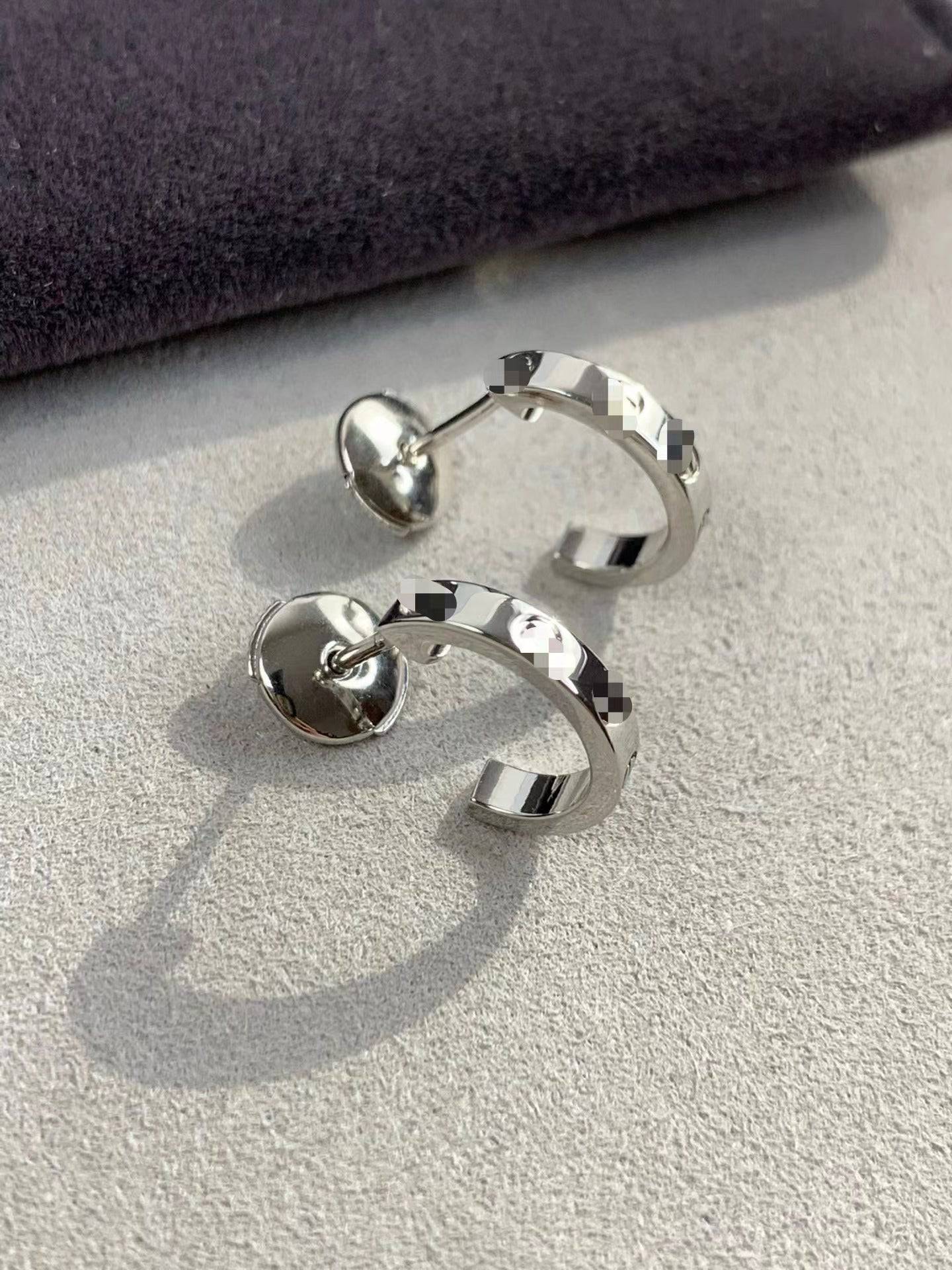 Screw C- Shaped Titanium Steel Stud Factory Round Earrings - YLORESHOP