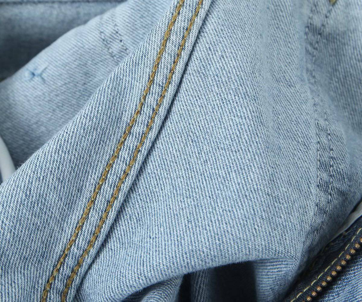 Jeans cargo larghi stile fidanzato a vita alta