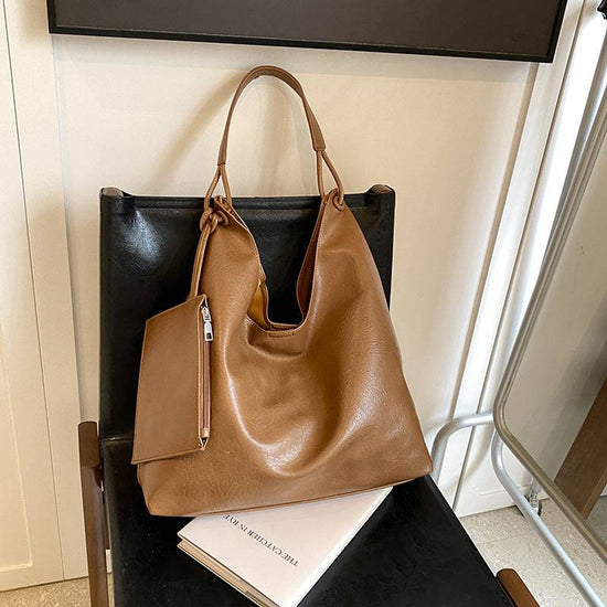 Casual Retro Large Capacity All-matching Western Style Shoulder Bag - YLORESHOP