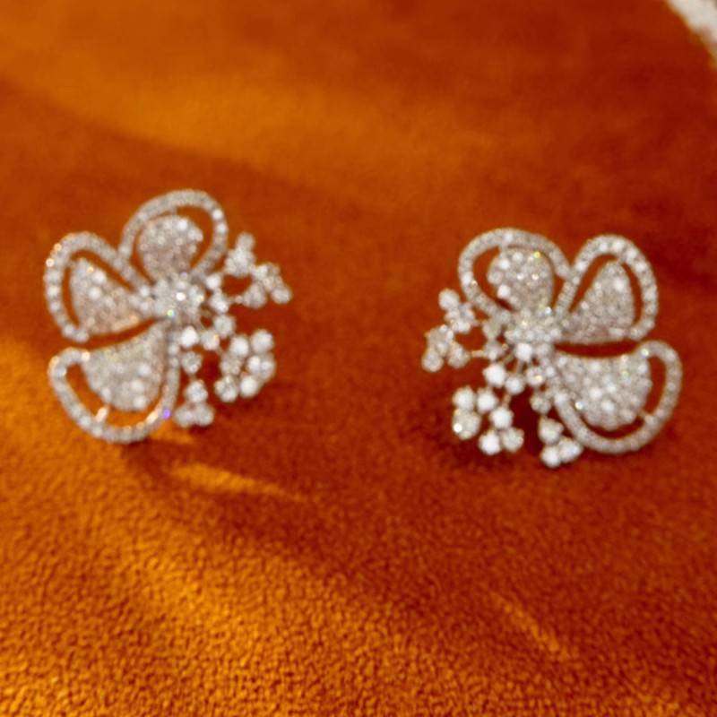 Flower Flower Earrings Female Fashion - YLORESHOP